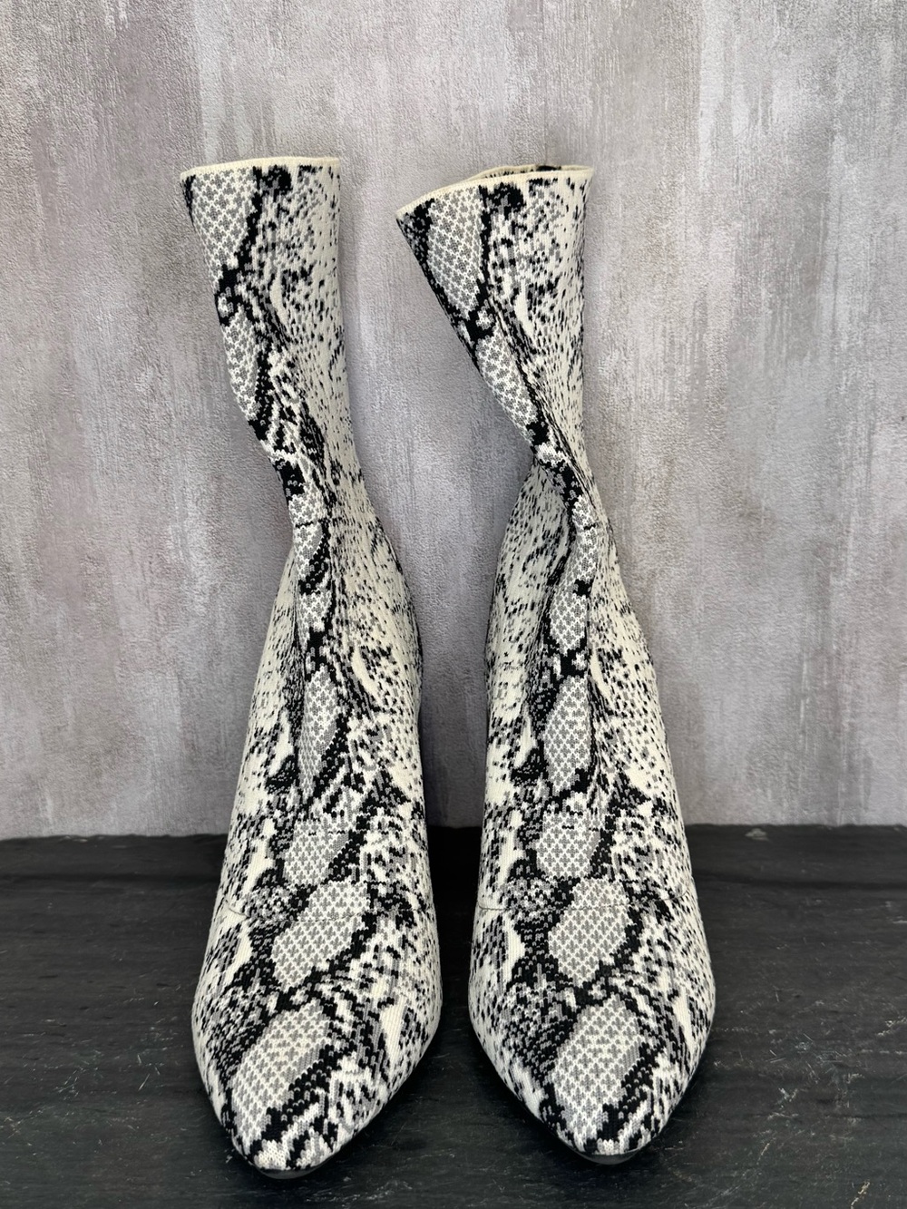 Steve Madden Women’s Trent Knit Ankle Booties White Snake Print - Picture 3 of 9